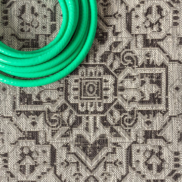 Sinjuri Medallion Textured Weave Indoor/outdoor Runner Rug